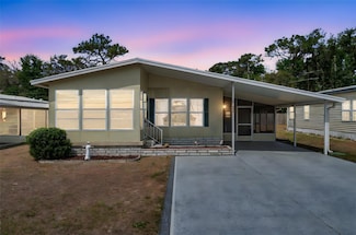 4801 Blanco Dr, Zephyrhills, FL 33541