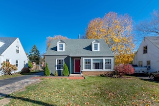455 Sunset Dr, Elgin, IL 60123