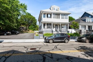 31 Mount Pleasant Ave, Providence, RI 02908