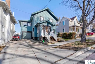 202 E Lewis St, Mankato, MN 56001