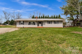 479 Possum Ridge Rd, Canton, NC 28716