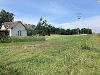 209 N 4th St, Cullison, KS 67124