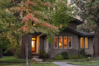 2580 NW Shields Dr, Bend, OR 97701