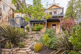 131 Sierra Point Rd, Brisbane, CA 94005
