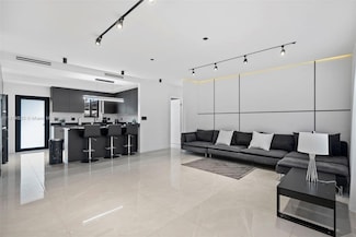 1101 N 14th Ave, Hollywood, FL 33020