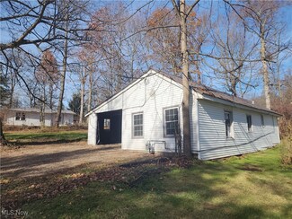135 Goredon Dr, Chardon, OH 44024