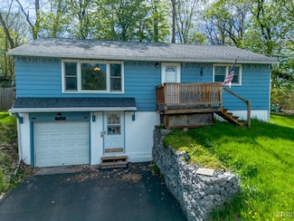 302 S Onondaga Rd, Syracuse, NY 13219