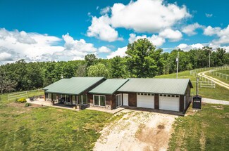 1892 Forest Dr, Rolla, MO 65401