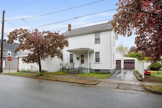 60 Harvard St, Winchester, MA 01890