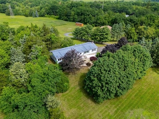 29 Waltz Ln, Catskill, NY 12414