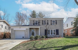 4 Highgate Rd, Saint Louis, MO 63132