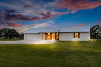 493 Browning Rd, Bellevue, TX 76228