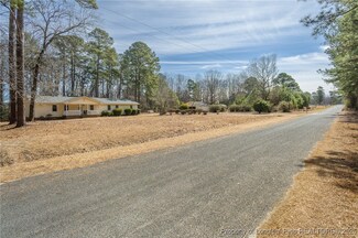 270 Storey Acres Rd, Spring Lake, NC 28390