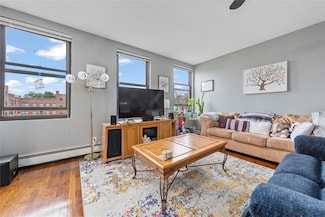 1 Jefferson Ave Unit B12, Rockville Centre, NY 11570