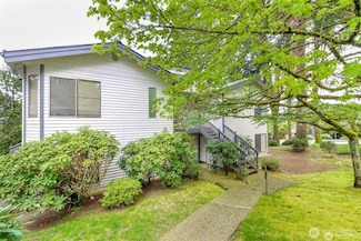 11727 NE 80th St Unit B4, Kirkland, WA 98033