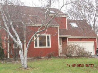 304 Seafarer Dr, Third Lake, IL 60030
