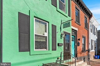 2625 E Dauphin St, Philadelphia, PA 19125