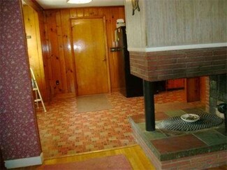 60 Barton Ave, Swansea, MA 02777