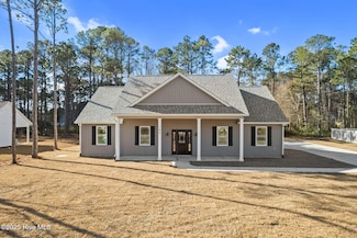 195 Boundary Loop Rd NW, Calabash, NC 28467
