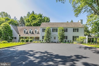 15 W Long Dr, Lawrence Township, NJ 08648