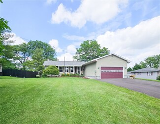 3 Koenig Ct, Auburn, NY 13021