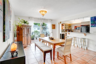1455 West Ave Unit 202, Miami Beach, FL 33139