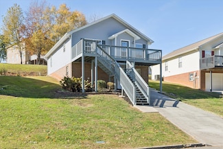 1528 Patricia Holt Blvd, Sevierville, TN 37862