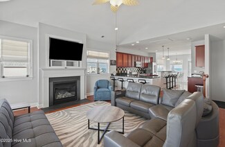 1102 Canal Dr Unit 1 & 2, Carolina Beach, NC 28428