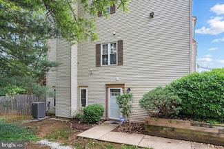 7100 Cipriano Springs Dr, Lanham, MD 20706