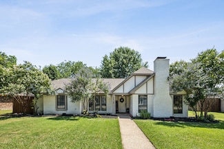 2928 Regal Rd, Plano, TX 75075