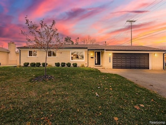 8988 Pere Ave, Livonia, MI 48150