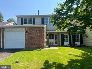 203 Commonwealth Dr, Newtown, PA 18940