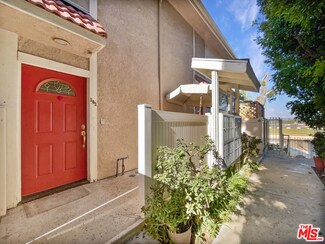 10155 De Soto Ave Unit 102, Chatsworth, CA 91311