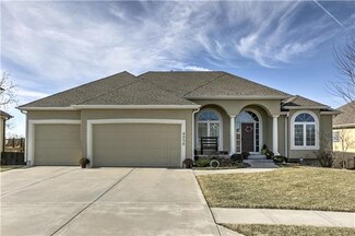 4936 S Brittany Dr, Blue Springs, MO 64015