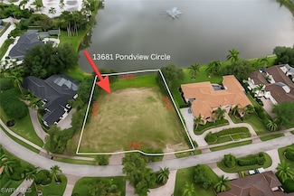 13681 Pondview Cir, Naples, FL 34119