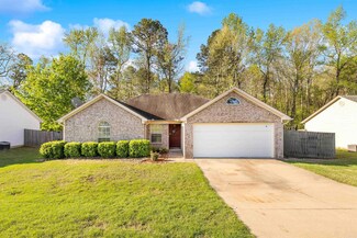 1623 Overview Dr, Benton, AR 72015