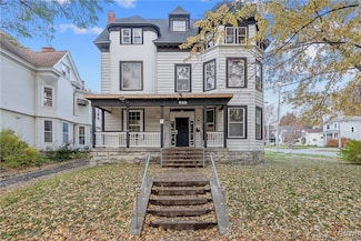 900 N Alvord St, Syracuse, NY 13208