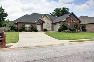 1116 Bent Tree Ln, Searcy, AR 72143