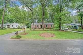 1000 Wishing Well Ln, Charlotte, NC 28270