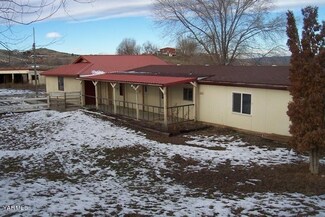 311 Desiree Ln, Moxee, WA 98936