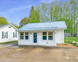 115 Cherry St, Edinboro, PA 16412