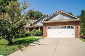 847 Bayshore Ln, Moore, SC 29369