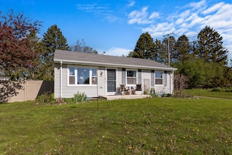 725 S Spring St, Port Washington, WI 53074