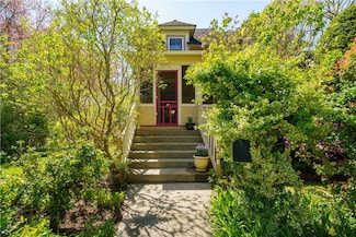 148 Lippitt Ave, Warwick, RI 02889