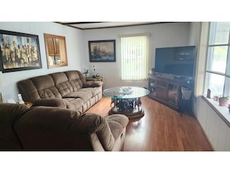 703 Fresh Pond Ave Unit 281, Calverton, NY 11933