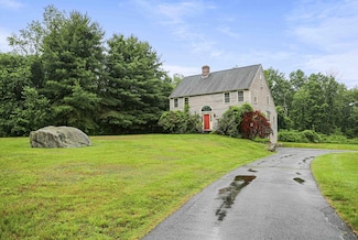 85 Hartford Ave W, Mendon, MA 01756