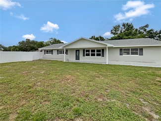 11045 Lake Eustis Dr, Leesburg, FL 34788