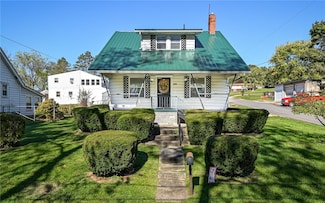 129 May Ln, Evans City, PA 16033