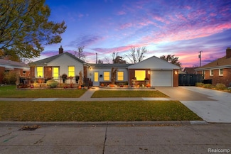 1052 Michigan Blvd, Lincoln Park, MI 48146