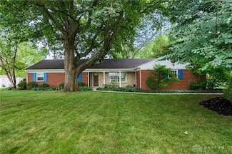 370 Jenny Ln, Dayton, OH 45459